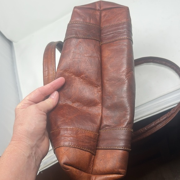 Madosh Leather tote - Picture 5 of 8